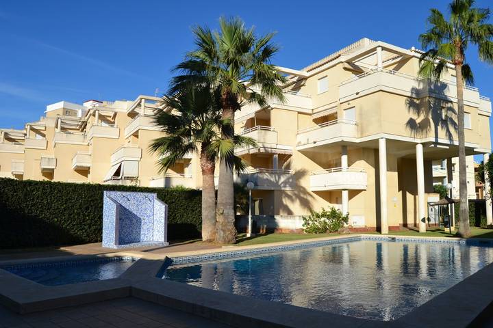 Apartamento de vacaciones para 7 personas, con terraza y piscina - 1