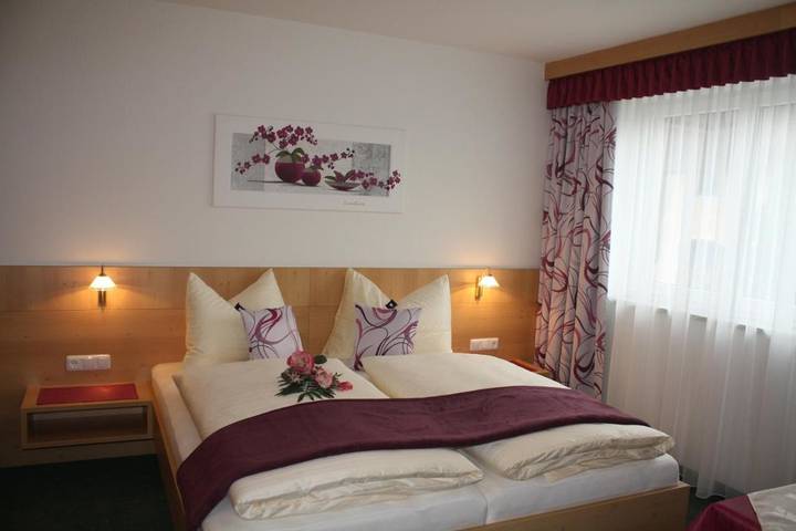 B&B für 2 Personen, mit Ausblick und Balkon sowie Seeblick in Zell am See