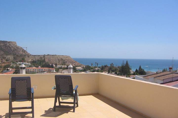 Holiday rental for 6 people, with balcony in Luz