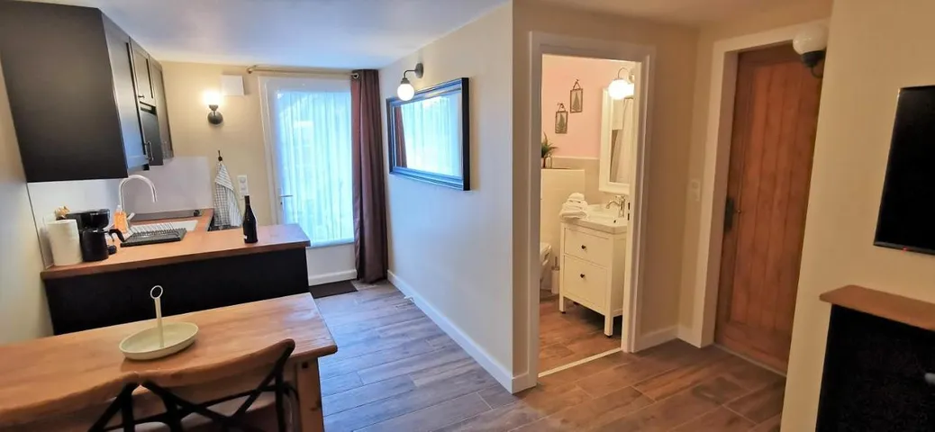 Apartamento de vacaciones para 3 personas, con terraza además de vistas y jardín - 1