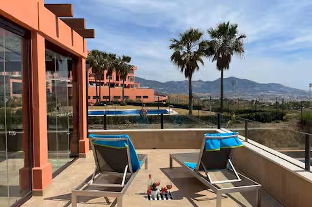 Entire apartment, Pass the Keys | Beautiful Mijas apartment | Sea & mountain views in Mijas Costa, Mijas