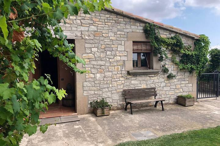 Gîte pour 9 personnes, avec piscine et jardin, animaux acceptés - 1