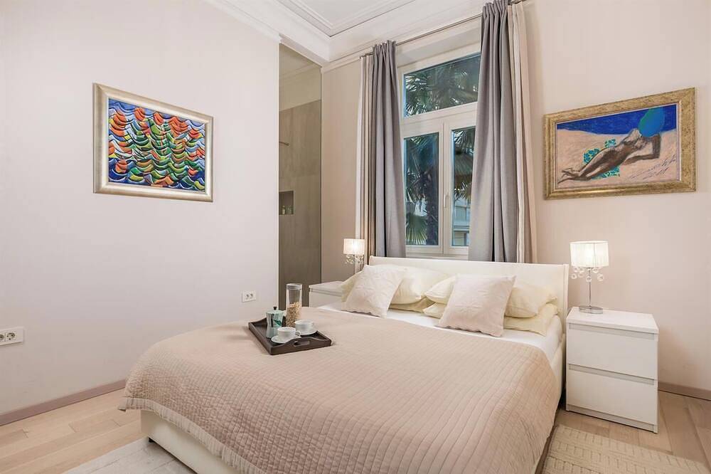 Entire apartment, Villa Sokol- luxurious apartment Sokol 1 in Opatija center in Kupalište Slatina, Opatija Riviera