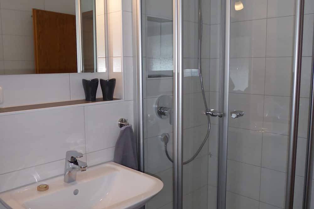 Ganze Wohnung, Neu: Appartement in den Bergen mit Süd- und Westbalkon. Free Wlan! in Obermaiselstein, Bayerisch Schwaben