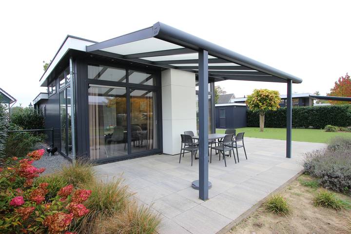 Chalet voor 6 personen, met tuin in Susteren