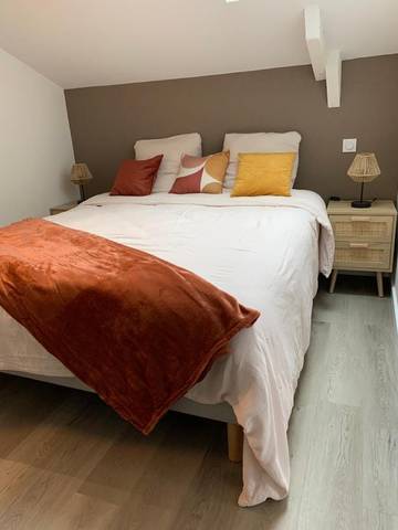 Gîte pour 2 personnes, avec vue et terrasse, animaux acceptés dans Château-Gontier-sur-Mayenne