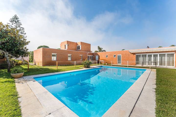 Casa de férias para 8 pessoas, com jardim e varanda e ainda piscina em Esmoriz