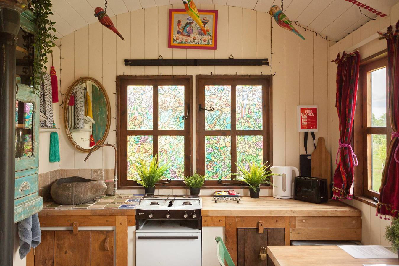 Orchard View Shepherds Hut in Henfield, West Sussex