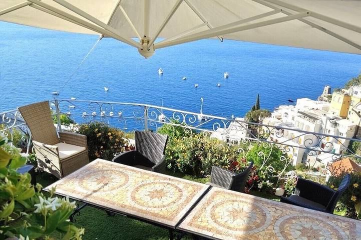 Villa Maristella-Positano Zentrum-Gast 10 Erwachsene+3 Kinder- 6 Schlafzimmer, 6 Bäder in Spiaggia Fornillo, Positano