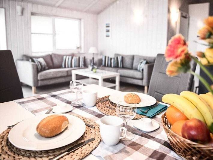 Strandläufer skandinavisches Holzhaus in Wesselburenerkoog, Kreis Dithmarschen