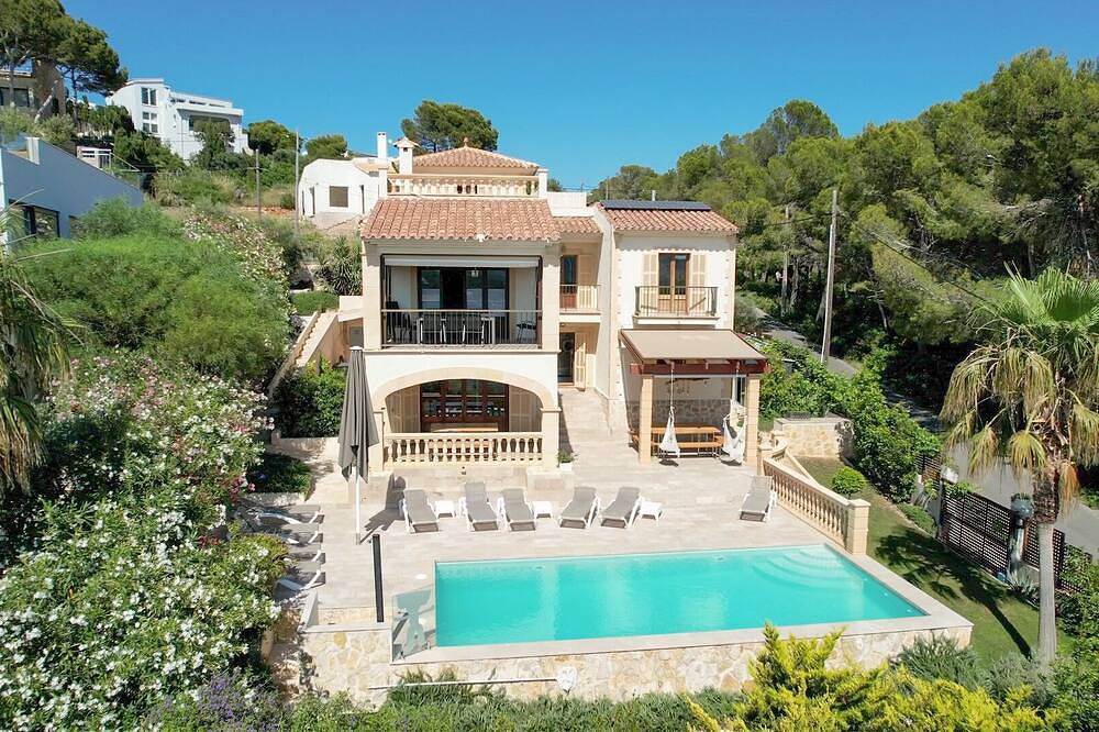 Vacation home for 14 guests with 400m² in Cala Ratjada in Cala Ratjada, Capdepera