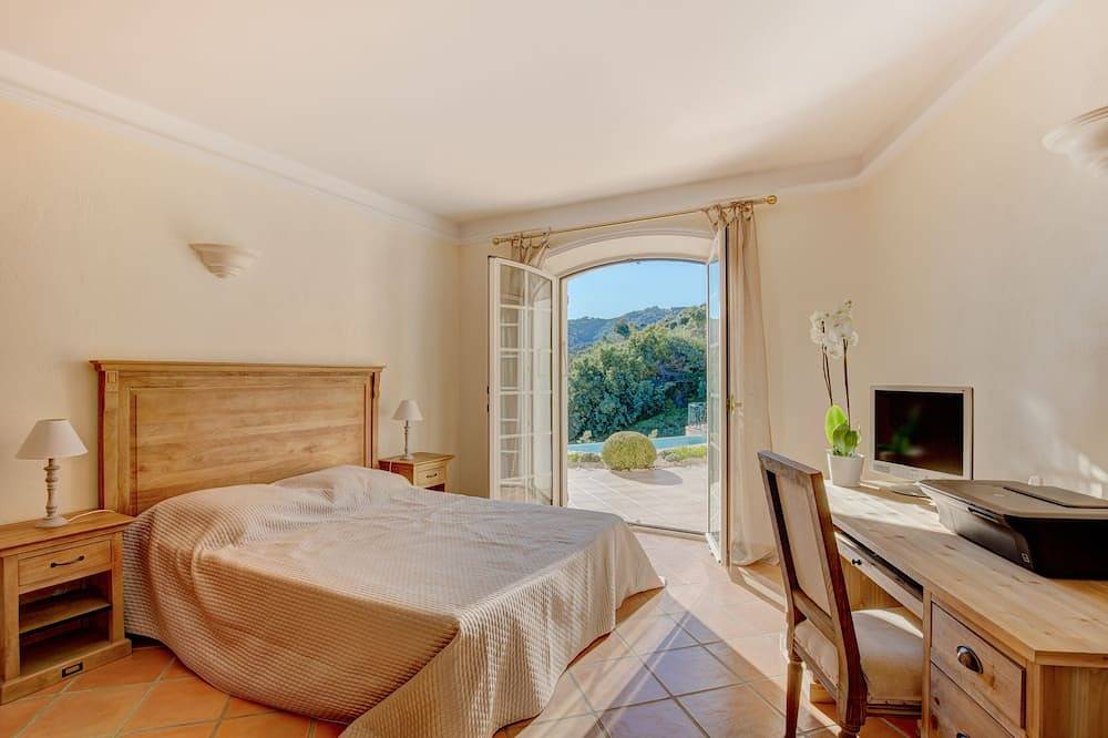 Provenzale Luxusvilla in Tanneron, Draguignan Region