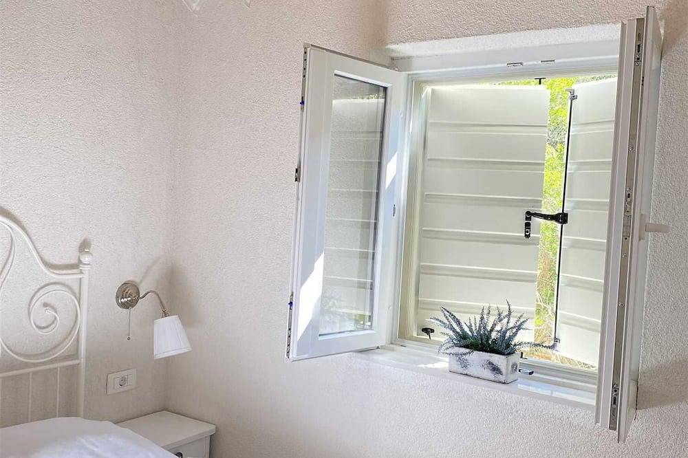Bliue serenity retreat in Žut, island of Kornati in Kornati, Isole della Dalmazia