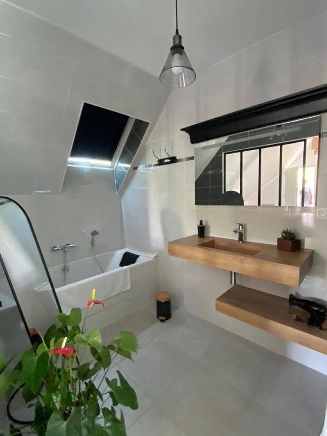 Gîte pour 2 personnes, avec vue et terrasse à Courtils - 3