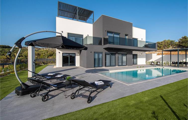 Ferienhaus für 8 Personen, mit Terrasse und Pool sowie Sauna in Novalja - 3