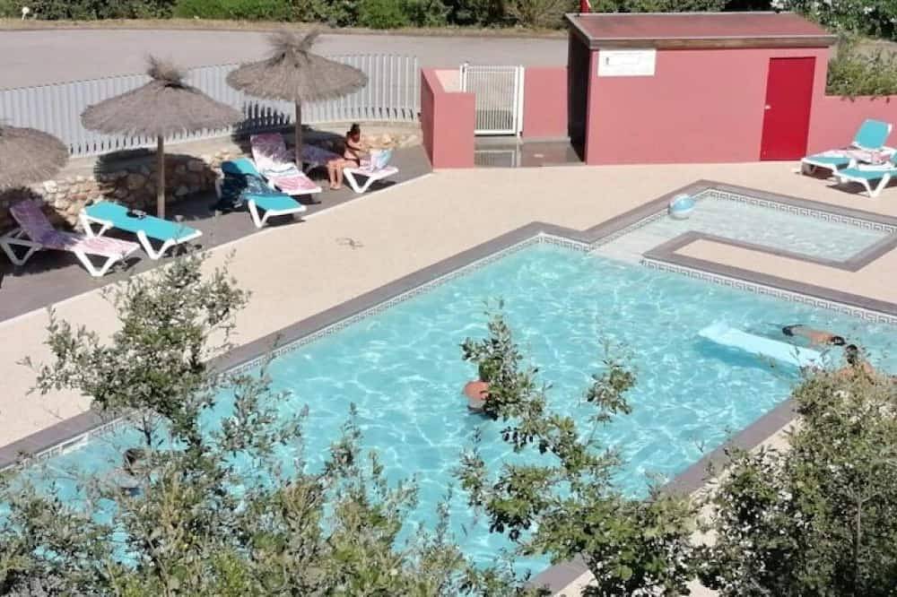 Zecamping 3 étoiles espace aquatique pataugeoire mobil-home Tv 20m2 in Le Boulou, Céret region