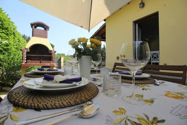 Location de vacances pour 4 personnes, avec piscine ainsi que vue et jardin à Greve In Chianti - 4