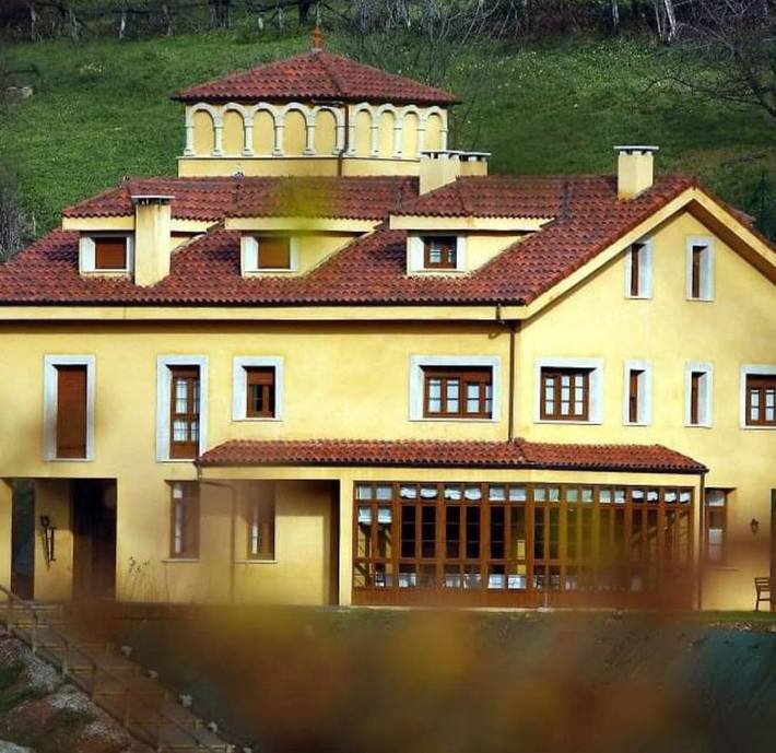 Casa rural para 3 personas, con jardín y piscina, Se admiten mascotas en Asturias - 2