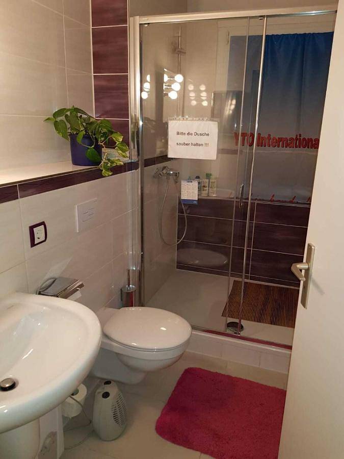 BnB für 4 Personen, mit Ausblick in Magdeburg
