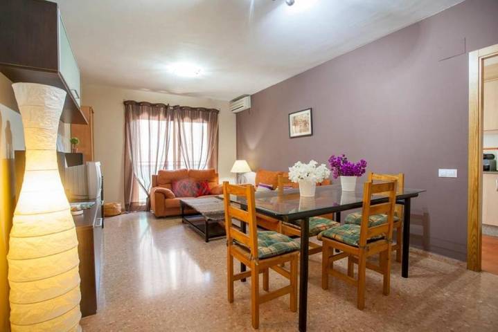 Apartamento para 6 personas, con Balcón y Terraza en Ribarroja del Turia