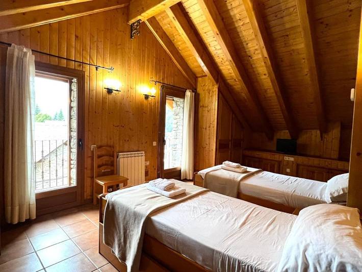 Location de vacances pour 11 personnes, avec terrasse et vue à Espot - 2