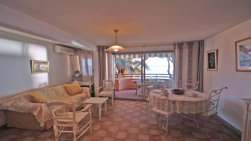 Ganze Ferienwohnung, Apartment für 4 Personen - Meerblick - Klimaanlage - Wifi - Innenstadt - Strandnähe - Sainte Maxime - Bewertet mit 3* in Sainte-Maxime, Mittelmeerküste (Frankreich)