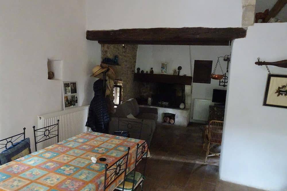 Belle maison de pays  proche vallée de la Cèze in Goudargues, Région de Nîmes