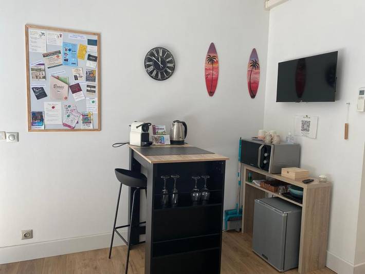 Gîte pour 2 personnes, avec vue et jardin ainsi que terrasse et piscine, animaux acceptés à Soussans - 3