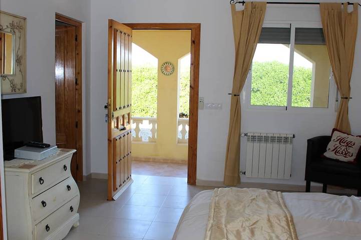 Villa Mariana Villa with large private pool, tennis court and Games Room, garden in Turre, Costa de Almería