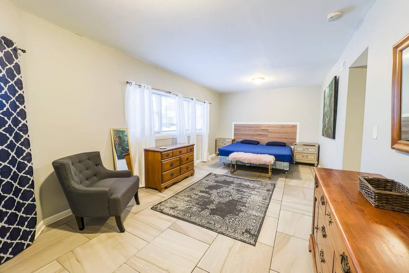 Entire apartment, Spacious 3Br 3 Bath close to Niagara Falls in Niagara Falls (NY), Niagara County