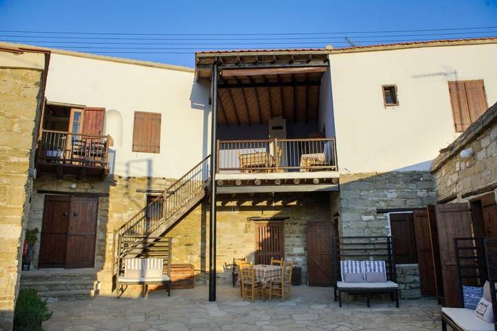BnB für 3 Personen, mit Garten und Terrasse sowie Ausblick auf Zypern