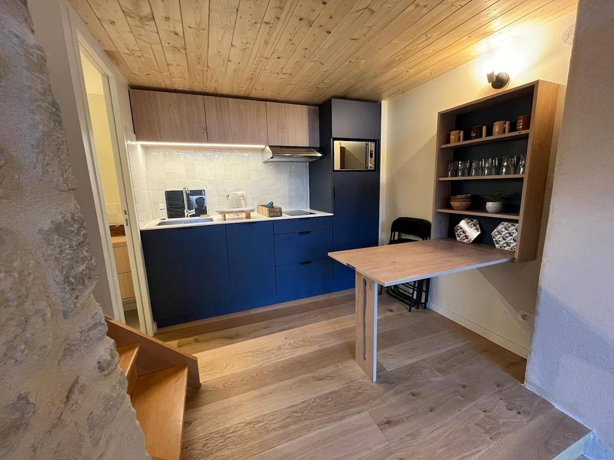Appartement entier, One-Bedroom Apartment in Saint-Didier-au-Mont-d'Or, Lyon et ses environs