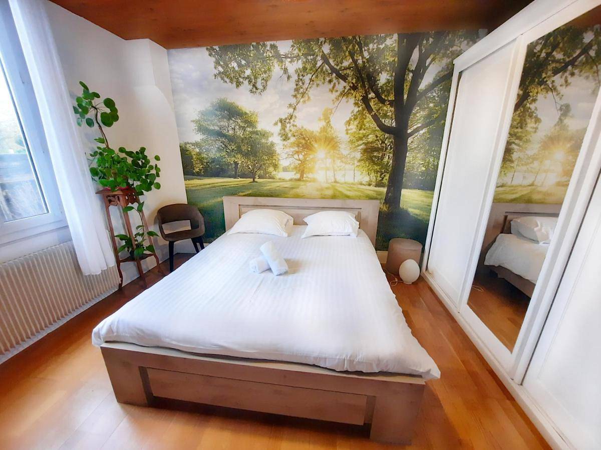 Appartement entier, Two-Bedroom Apartment with Garden View in Fontaine-lès-Dijon, Région de Dijon