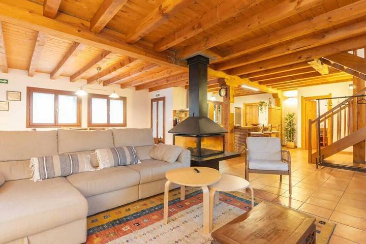 Casa rural para 11 personas, con Balcón y Terraza además de Jardín y Vistas en Cinco Villas (Navarra) - 2