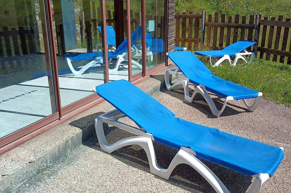 Apartamento entero, Apartment in a green resort, with indoor pool!  in Guzet-Neige, Ustou