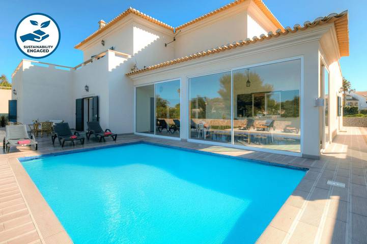 Villa pour 18 personnes, avec jardin et terrasse en Algarve