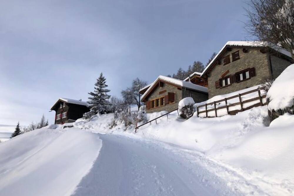 Tiny House facing the Alps - Ski in and out in Anzère, Ayent