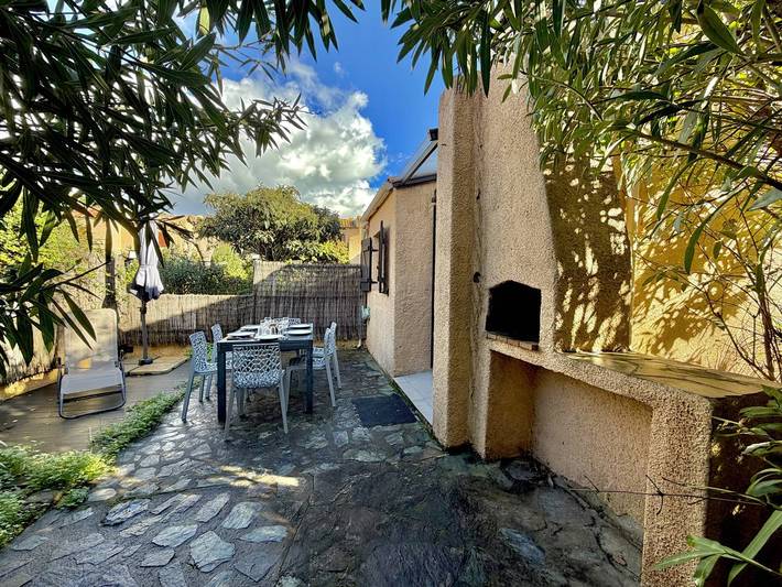Casa luminosa con aire, terraza y parking, cerca de la playa in San Ciprianu, Lecci