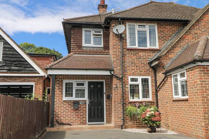 Log cabin for 2 people, with garden in Surrey