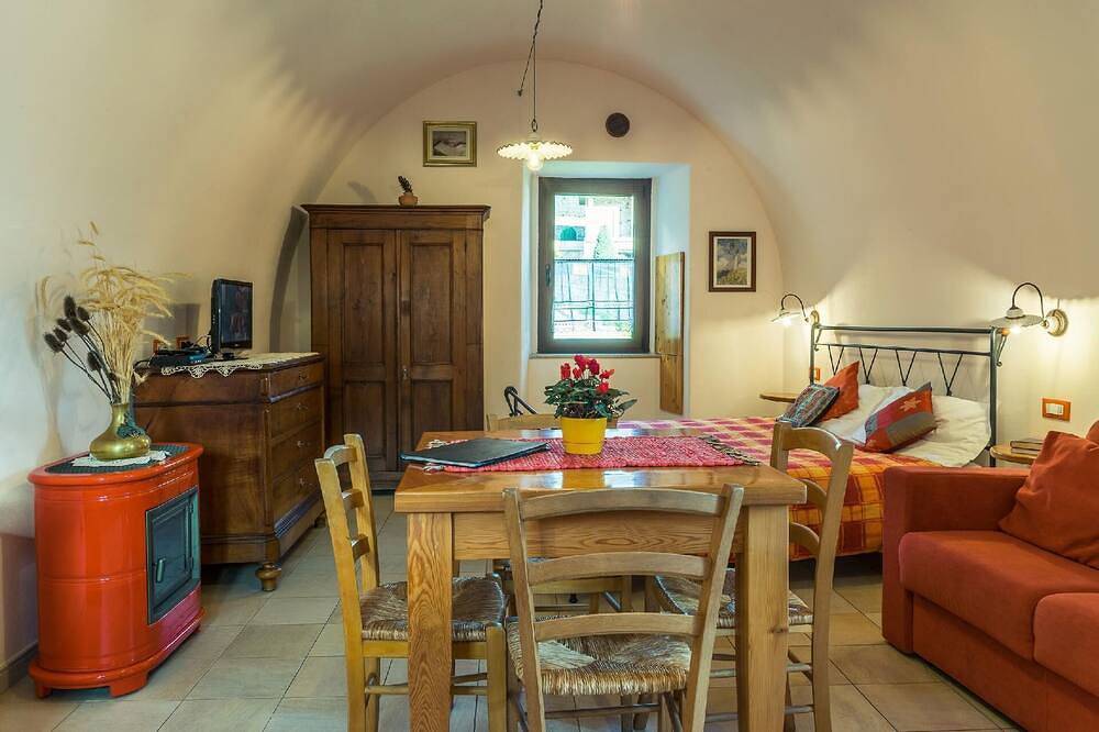 Château pour 3 Personnes dans Commune de Riva di Solto, Région des lacs du Nord