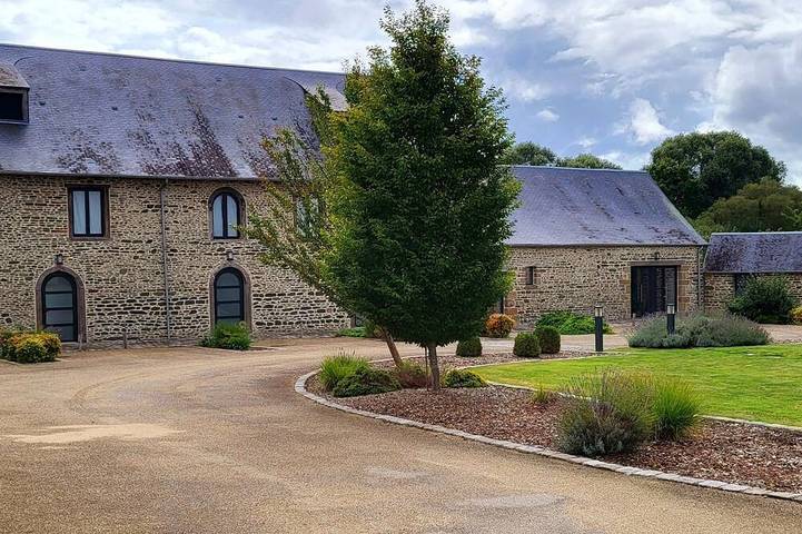 Lodge pour 8 personnes, avec jardin et terrasse ainsi que piscine et jacuzzi - 1