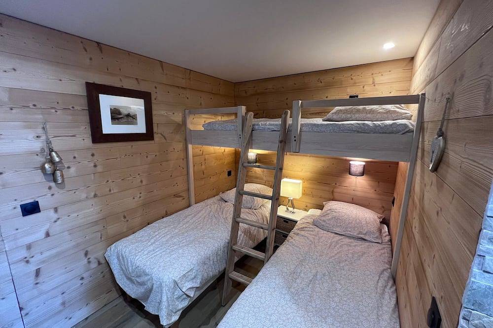 Ganze Wohnung, ⛷Ma toute belle pépite, Pied des pistes, Piscine&Sauna, golf, résidence 4* in Huez, Nationalpark Écrins