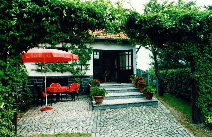 Strandhaus für 2 Personen, mit Terrasse und Garten in Ahrenshoop, Darß