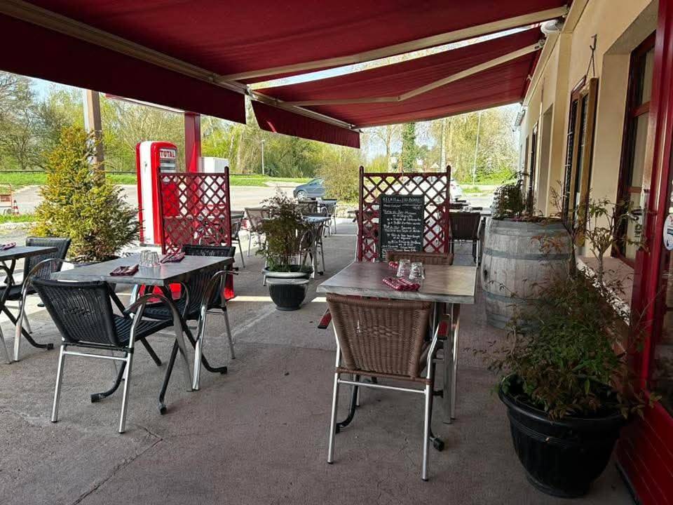 Logis Hôtel Les 200 Bornes in Pouilly-sur-Loire, Vallée de la Loire