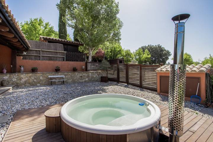 Apartamento para 2 personas, con Jacuzzi y Jardín