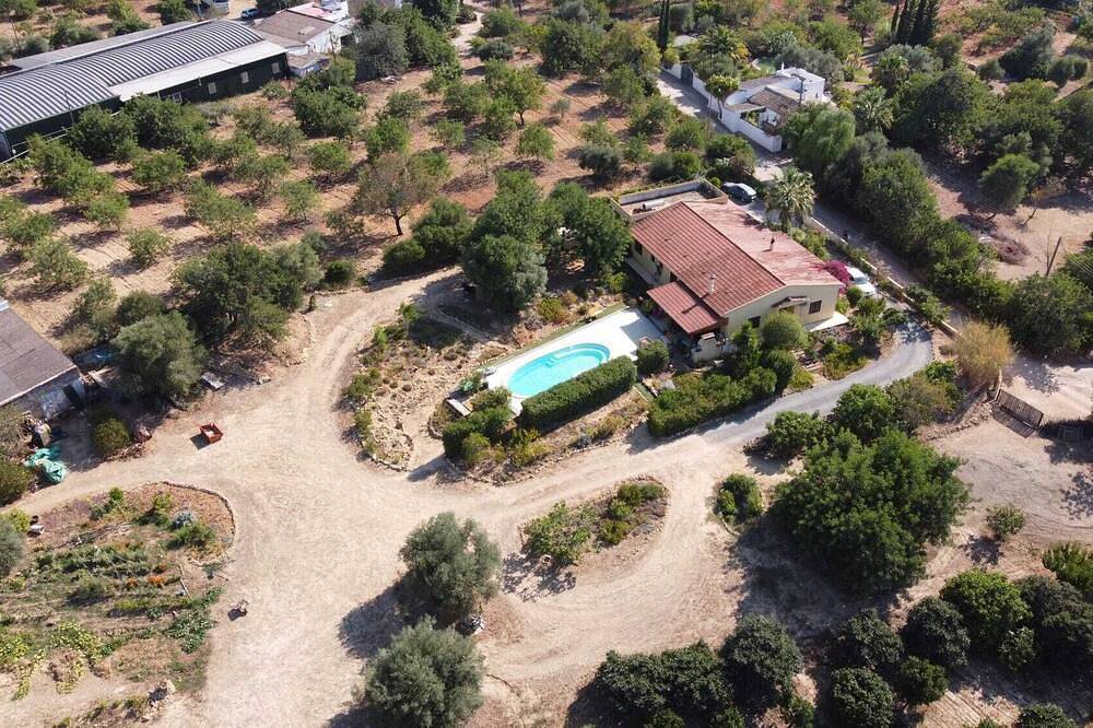 Bed and breakfast amid orange trees, 10 minutes from the beach in Luz de Tavira e Santo Estévão, Parque Natural da Ria Formosa