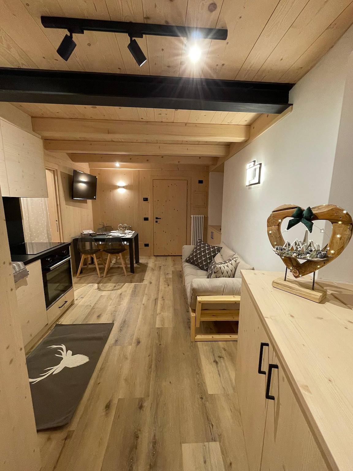 Ganze Wohnung, Stylish Mountain Apartment in San Vito di Cadore, Dolomiti Superski