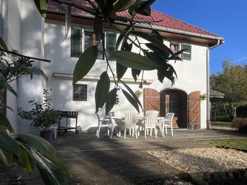 Gîte pour 12 personnes, avec jardin et terrasse à Foncine-le-Bas