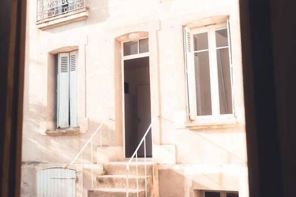 L'Etape - La Maison des amis in Tours, Région de Tours