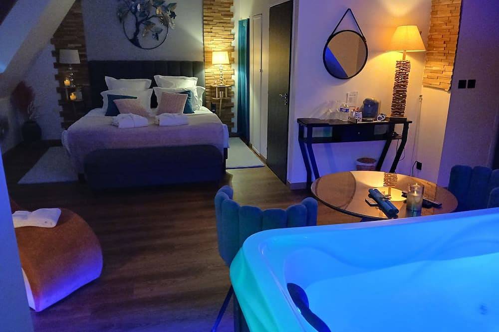 Charming suites with Spa and private sauna in a manor house. in La Vraie-Croix, Región de Vannes